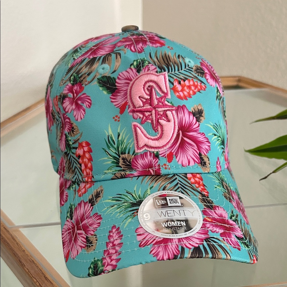 Aloha print Seattle Mariners hat (women’s size)